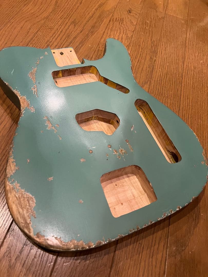 ハードレリックテレキャスタイプ/フローティングトレモロユニット搭載