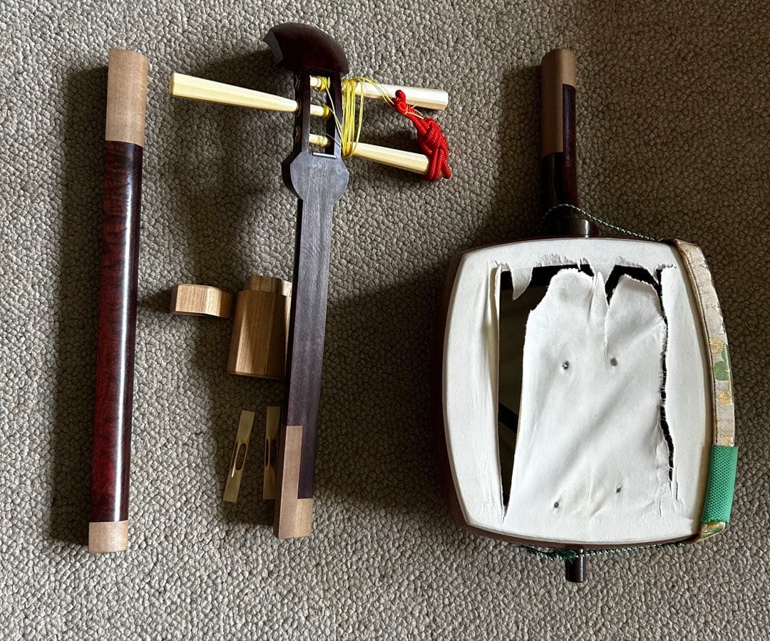 三味線　皮破れ