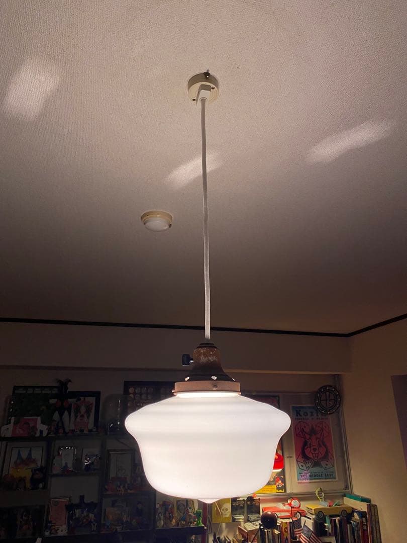昭和レトロ　ペンダントライト　電笠　ミルクガラス照明　昭和初期