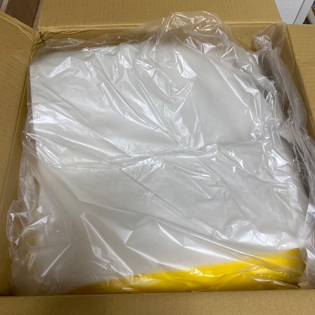 ピカチュウ　着るビーズクッション