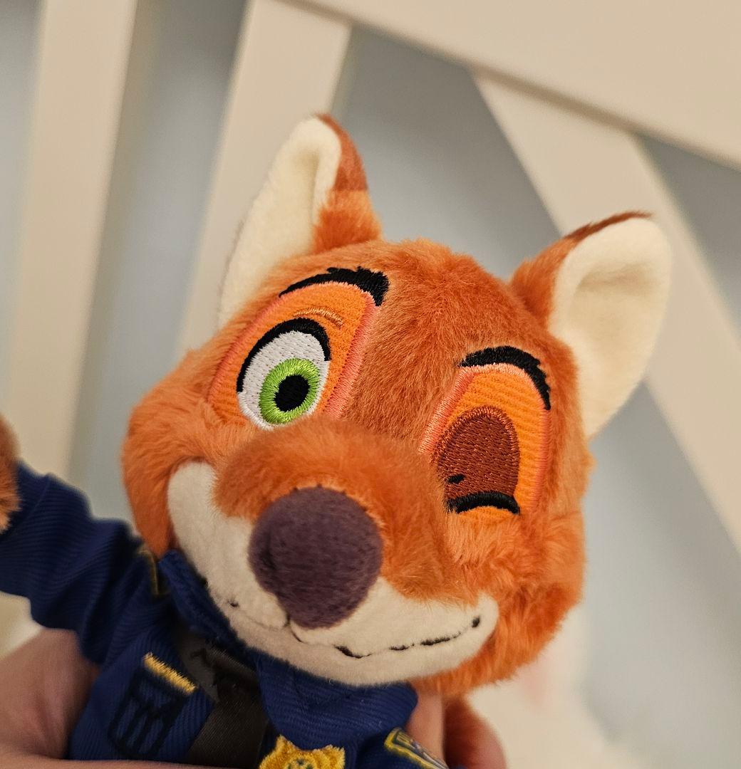 新品 ニック ぬいぐるみキーホルダー・キーチェーン ズートピア