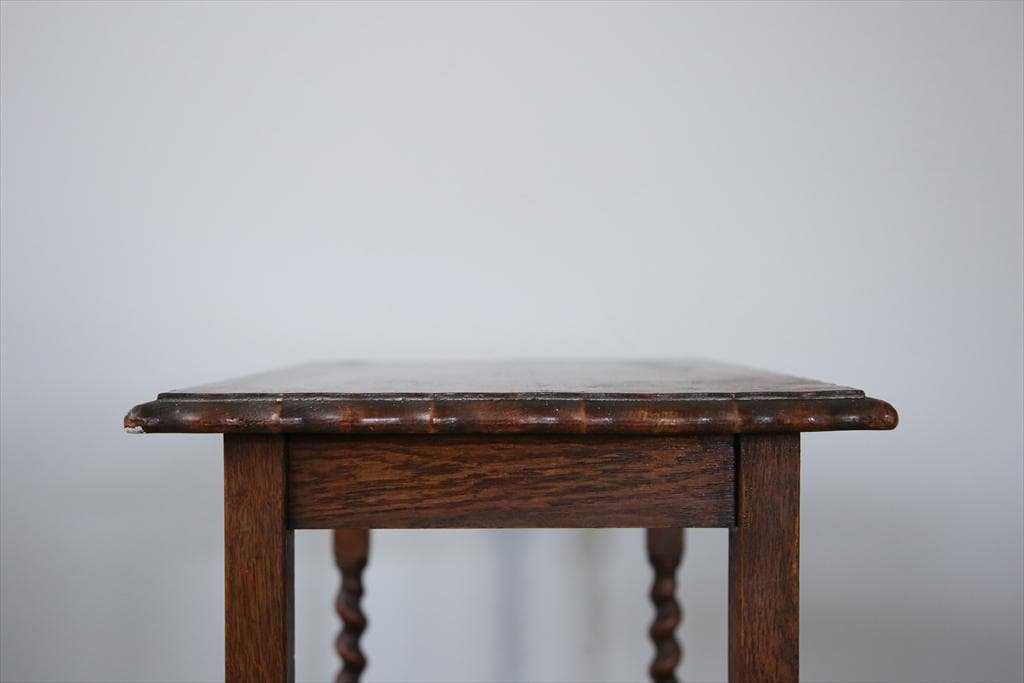 英国アンティーク木製サイドテーブル/オケージョナル机/飾り棚/花台(92-195