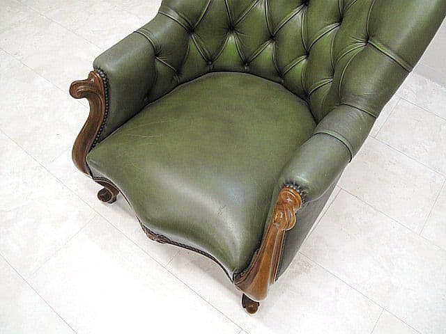 バロッサ バレンティ 「ホセフィナ」 本革 鋲打ち 1人掛けソファ 約60万円