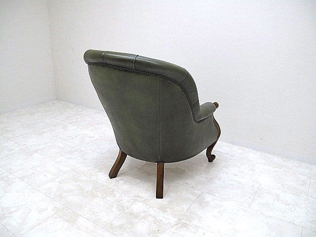 バロッサ バレンティ 「ホセフィナ」 本革 鋲打ち 1人掛けソファ 約60万円