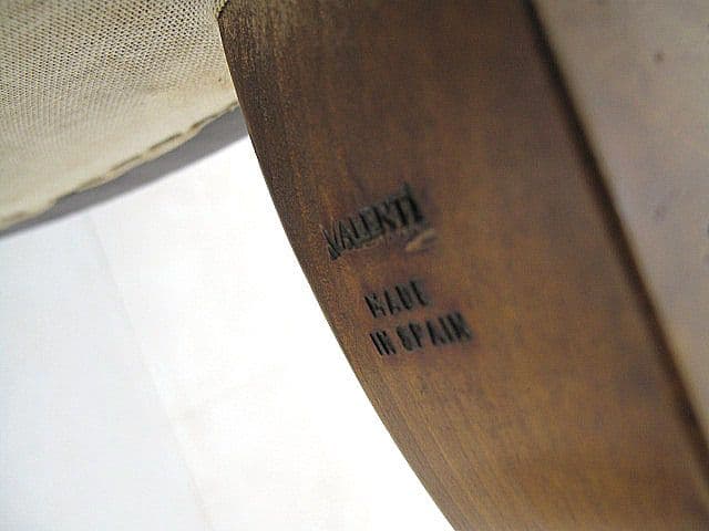 バロッサ バレンティ 「ホセフィナ」 本革 鋲打ち 1人掛けソファ 約60万円