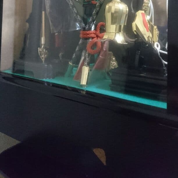 値下げしました！月人形 ガラスケース 兜