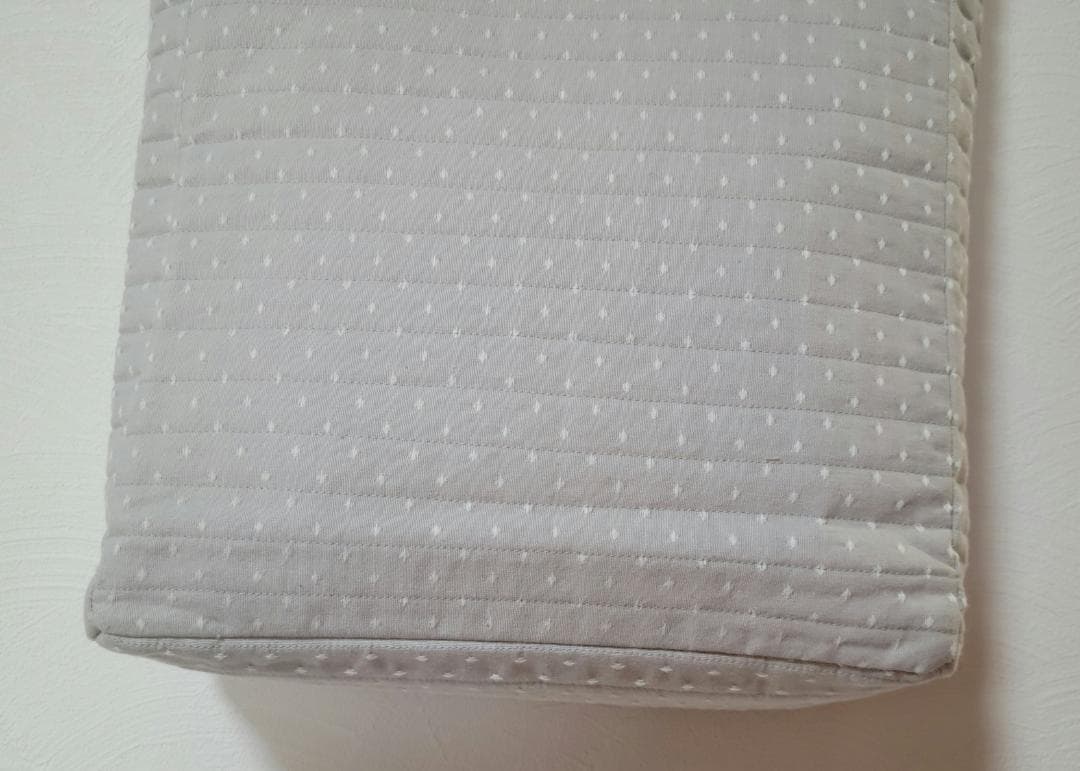 バイアス細工のバック　書類やテキストがいっぱい入ります　パッチワークバック