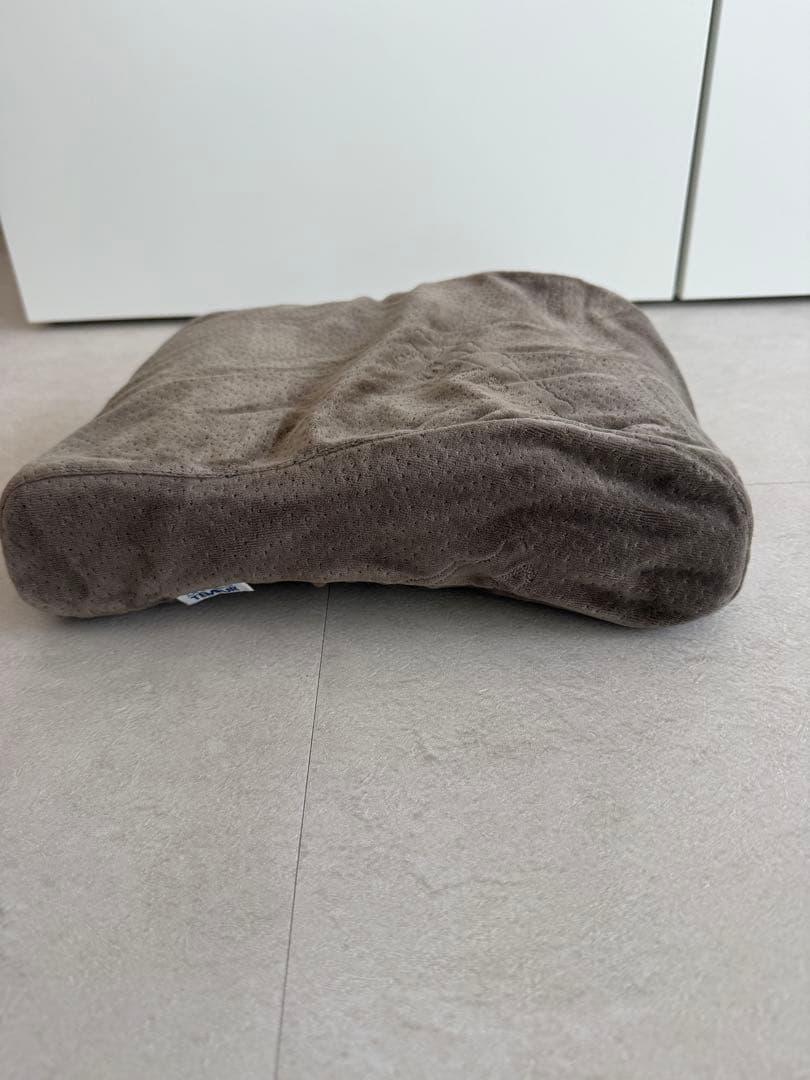 【値下げ】TEMPUR 低反発枕　持ち運び　アウトドア