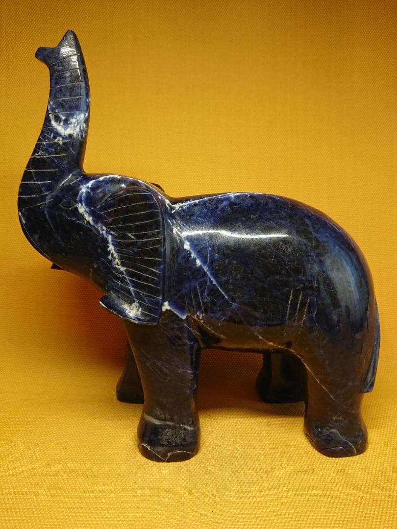 【美品】象　彫刻　天然石　オブジェ　置物　インテリア　工芸品　美術品　A1262