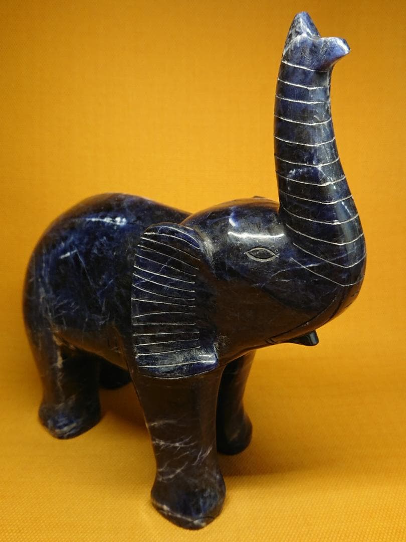 【美品】象　彫刻　天然石　オブジェ　置物　インテリア　工芸品　美術品　A1262