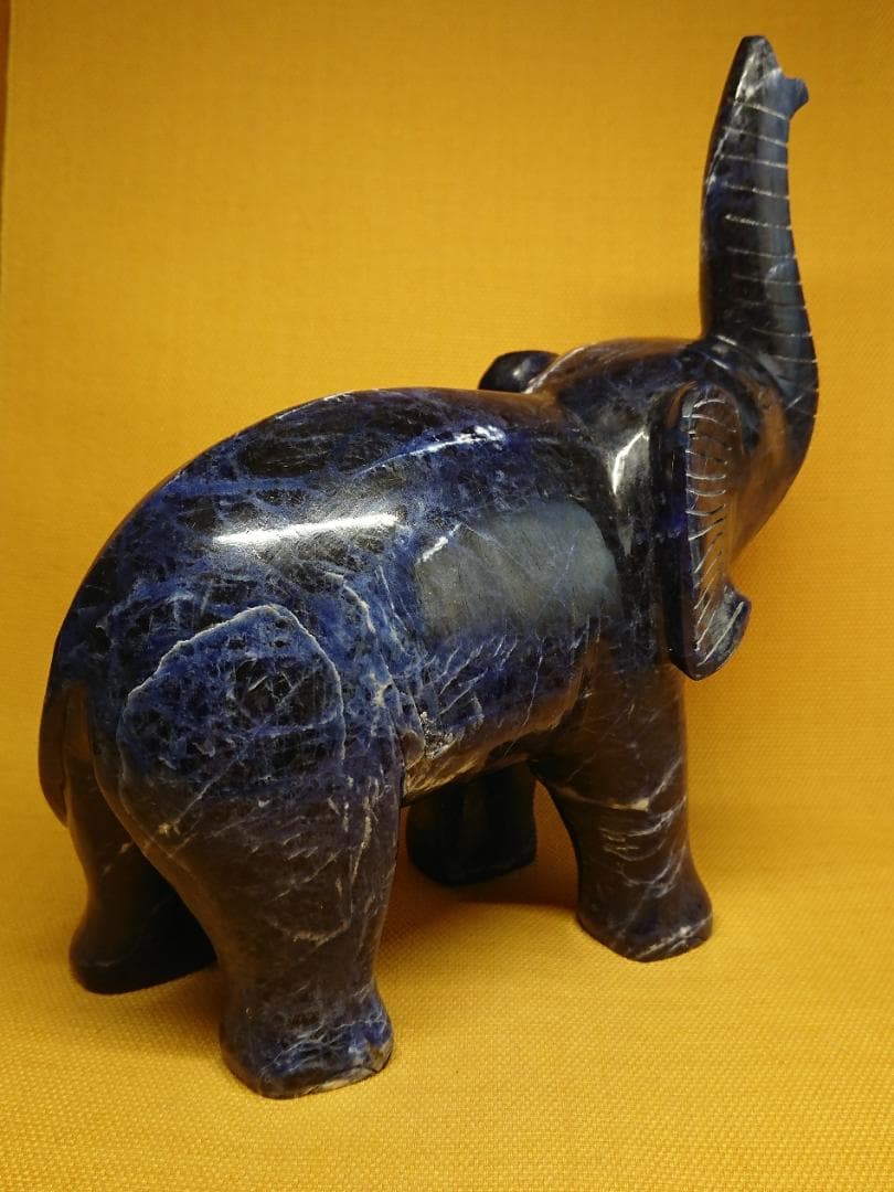 【美品】象　彫刻　天然石　オブジェ　置物　インテリア　工芸品　美術品　A1262