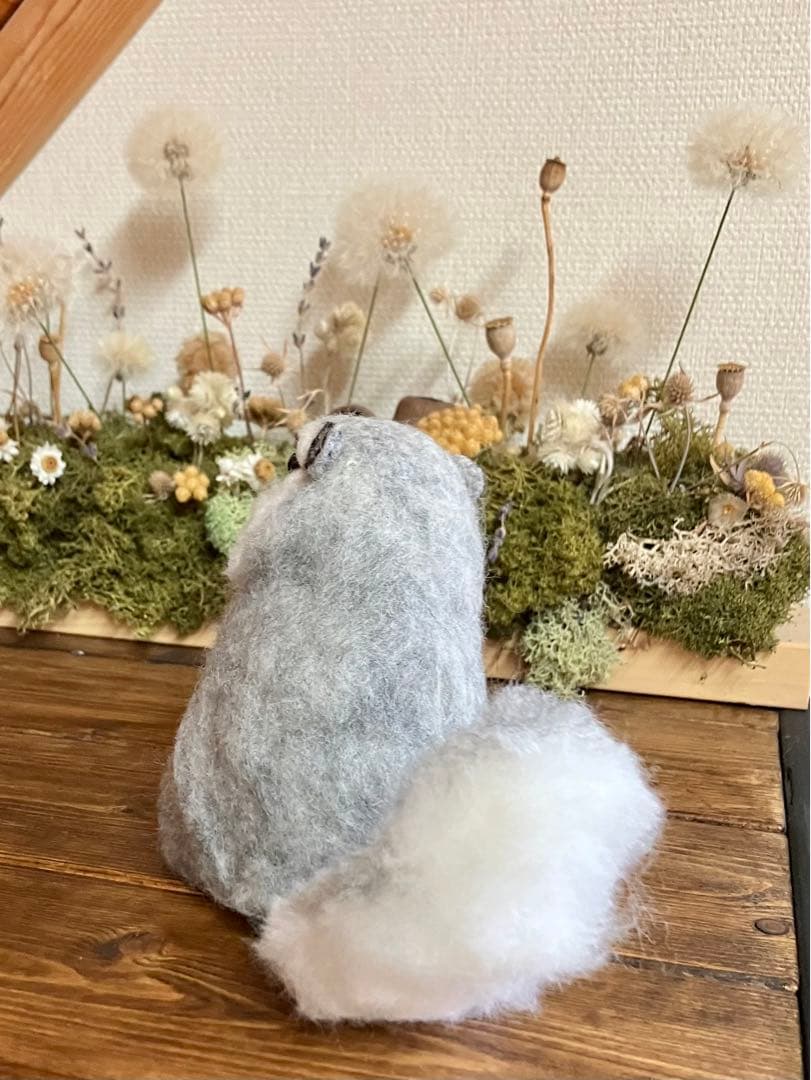 羊毛フェルト　エゾモモンガ(どんぐり)