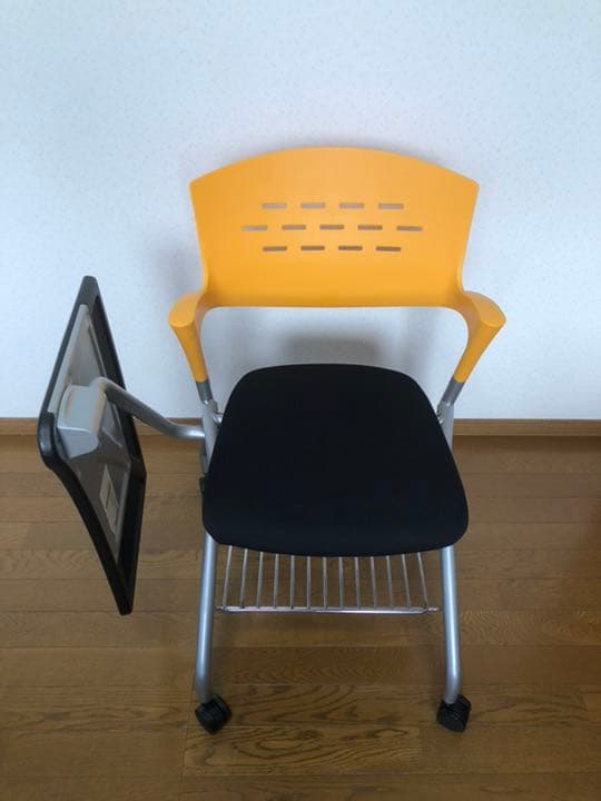 大きなＡ３のメモ台付き椅子　送料込み