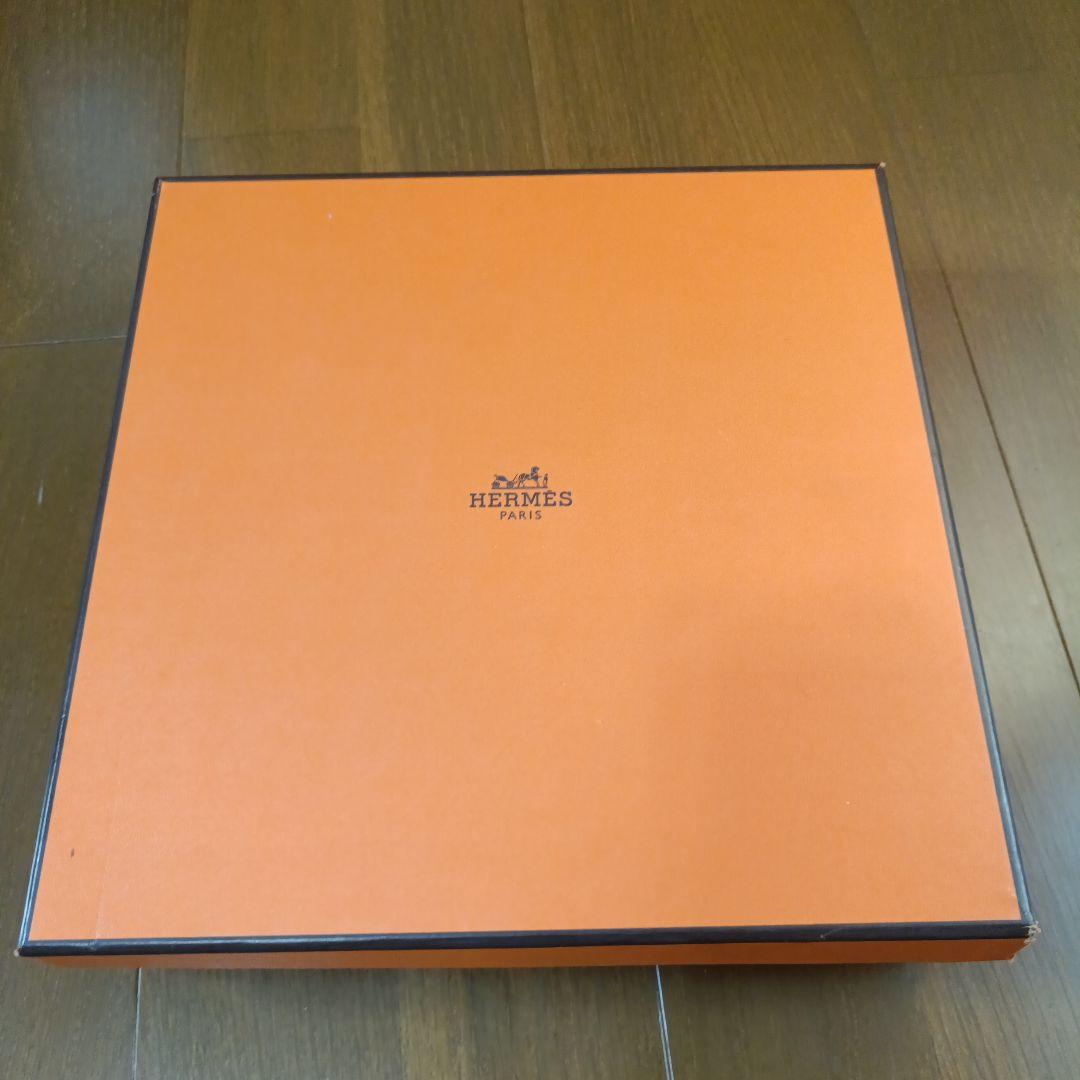 HERMES チェーンパターン22cm皿 2枚セット箱付き