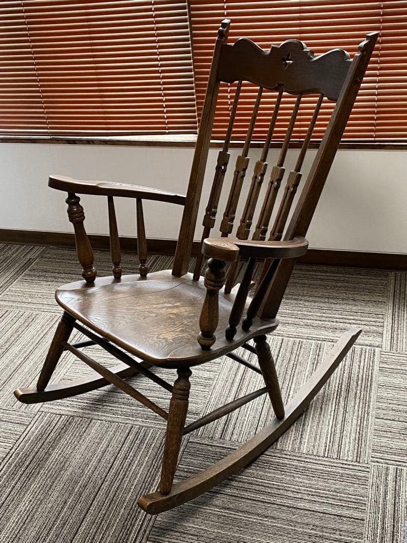 神戸家具　ロッキングチェア高さ102 幅69 奥行93cn