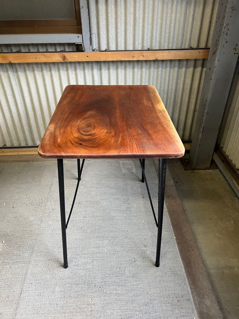 欅　古材　ケヤキ　アイアン脚 テーブル　サイドテーブル　リノベーション　送料込み
