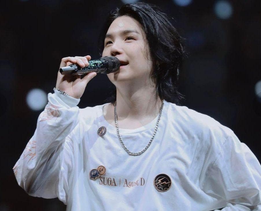 アメリカ限定 BTS ユンギ着用 Suga Tシャツ Agust D D-Day - メルカリ