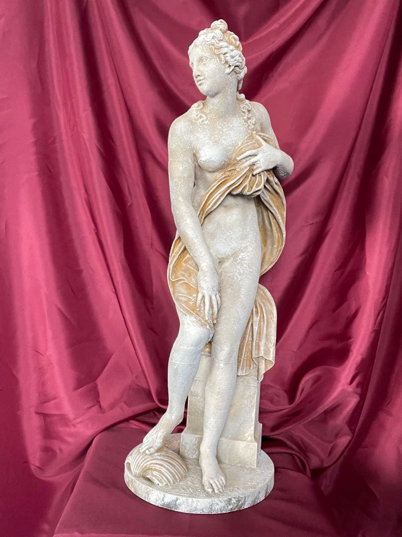 女神アプロディーテーの像高さ:62.5 cm