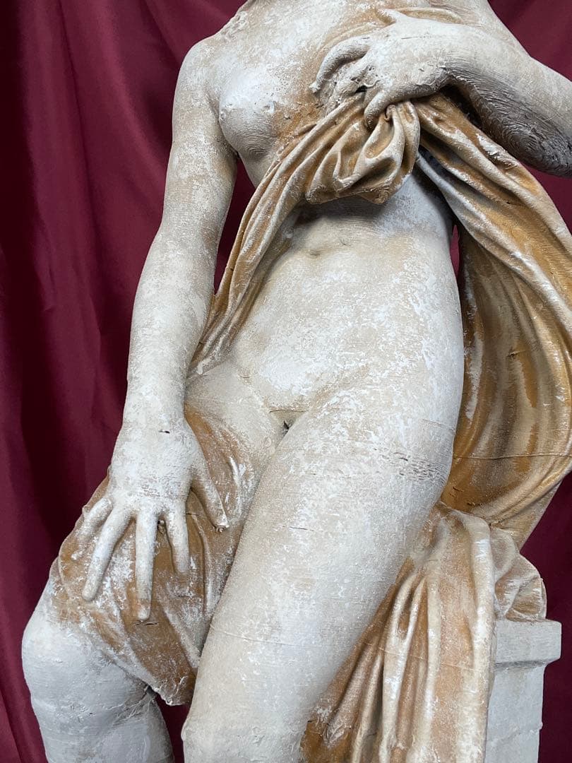 女神アプロディーテーの像高さ:62.5 cm