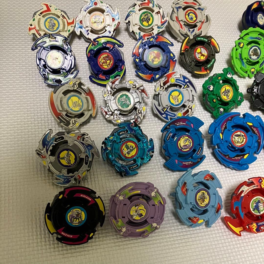24個まとめ売り】初代 ベイブレード シューター・パーツ付き おまけ＋2
