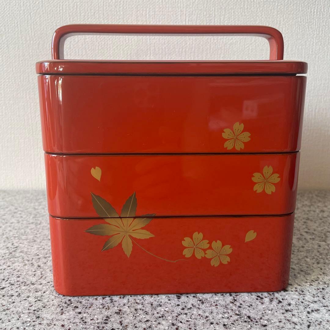 超美品　漆器　輪島塗　手提重　朱色　もみじ　桜　3段　重箱　お祝い　ひな祭り
