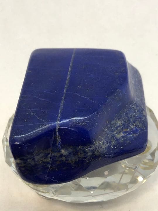 聖なる石「ラピスラズリ」希少！濃いブルー　和名「瑠璃」約260g