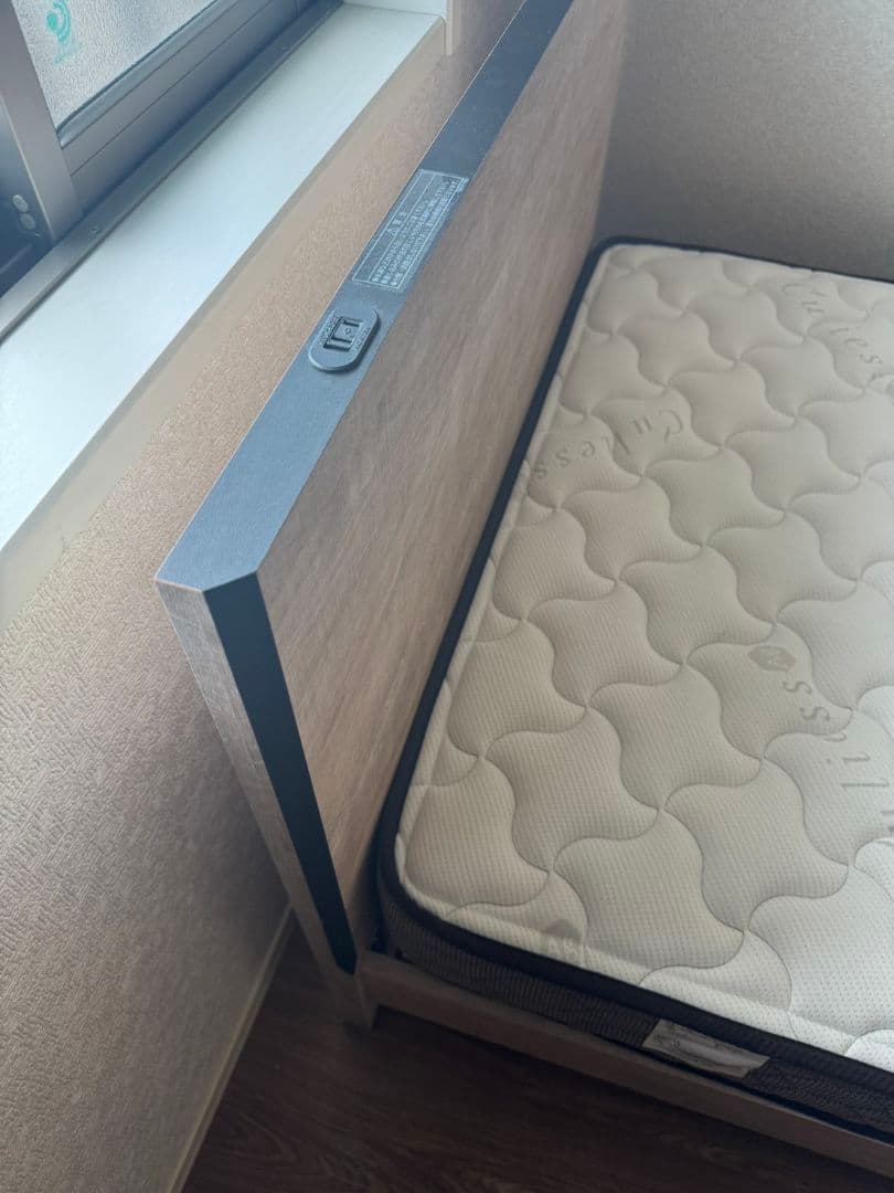 【美品】シングルベッド　マットレス込み