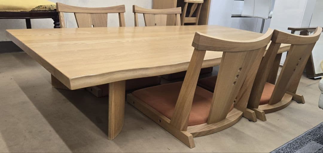 木製座卓・ちゃぶ台 6人掛け 自然なエッジ