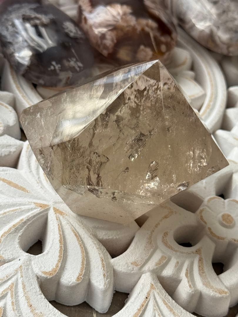 ブラジル産　ナチュラル非加熱シトリン　高品質　カップケーキフォルム　虹入り