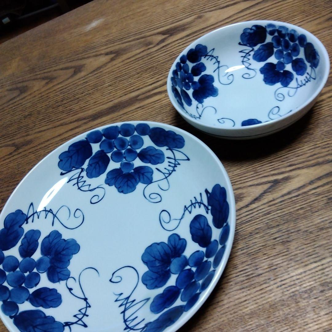有田焼 銘判読不明 ぶどう柄 皿と小鉢 - メルカリ