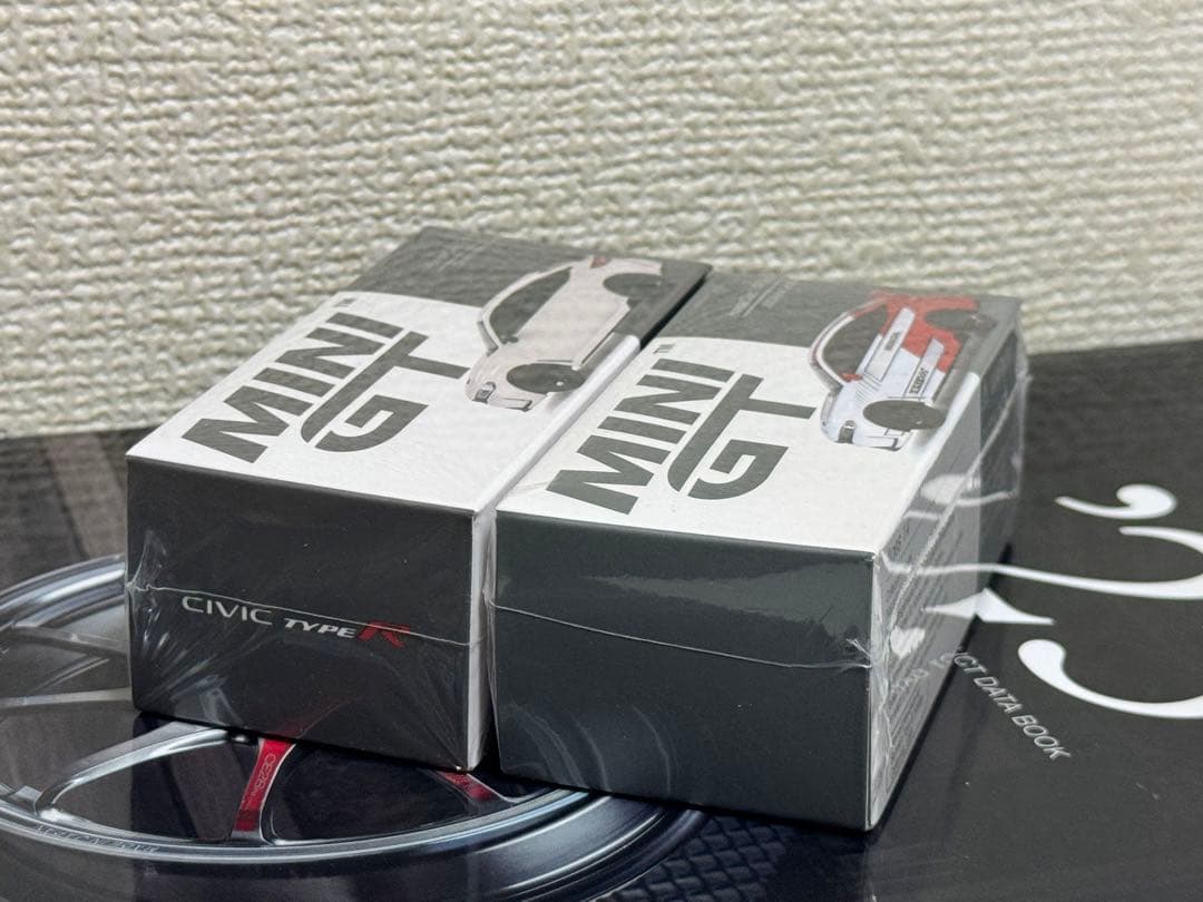 MINIGT 1/64 ホンダ シビック TYPE R FL5 2台セット