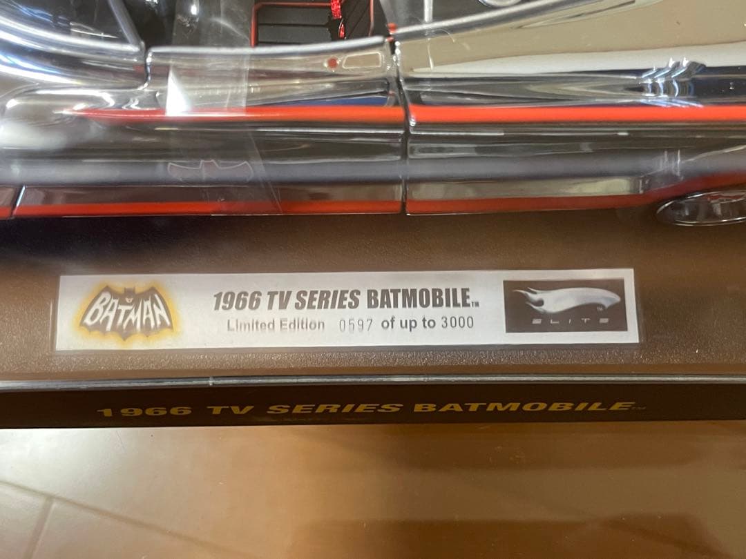 1/18 MATTEL バットモービルTVシリーズ1966 クローム - メルカリ