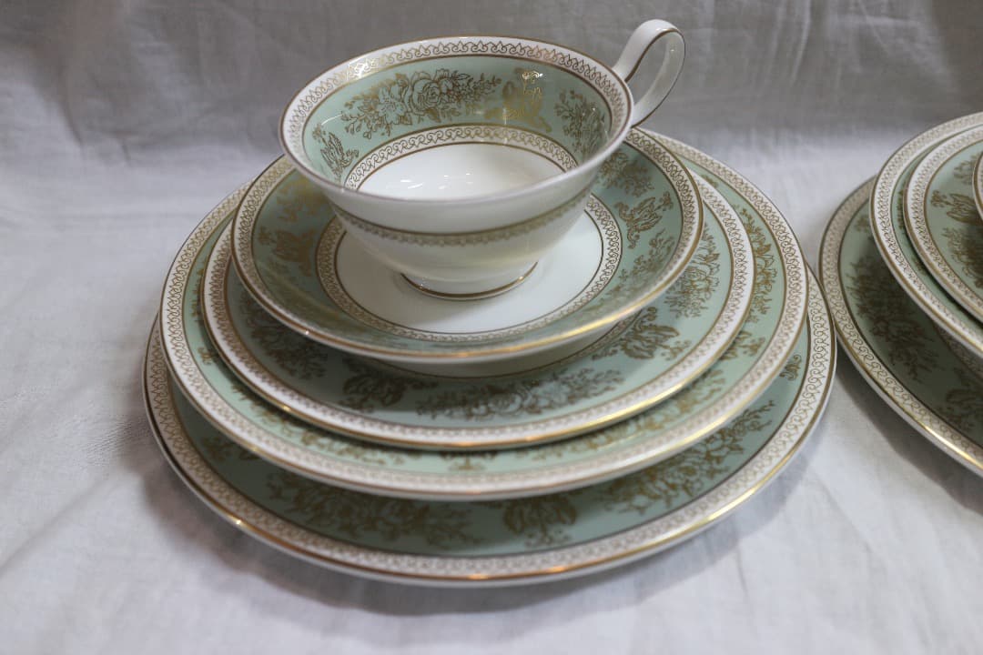 希少 ウェッジウッド コロンビア グリーン カップ&ソーサー2客/プレート6枚