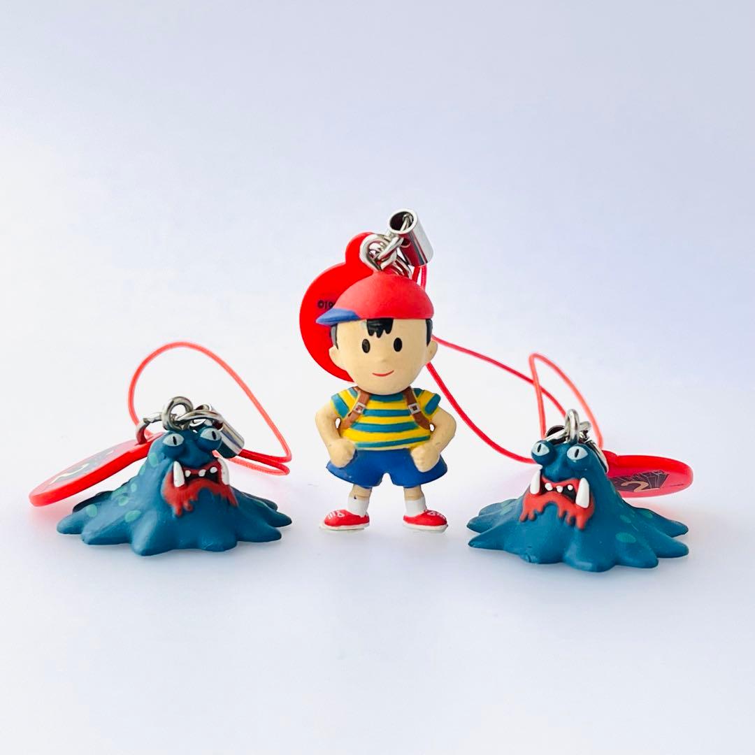 MOTHER2 フィギュアストラップ ネス ゲップー×2 マザー2 - メルカリ