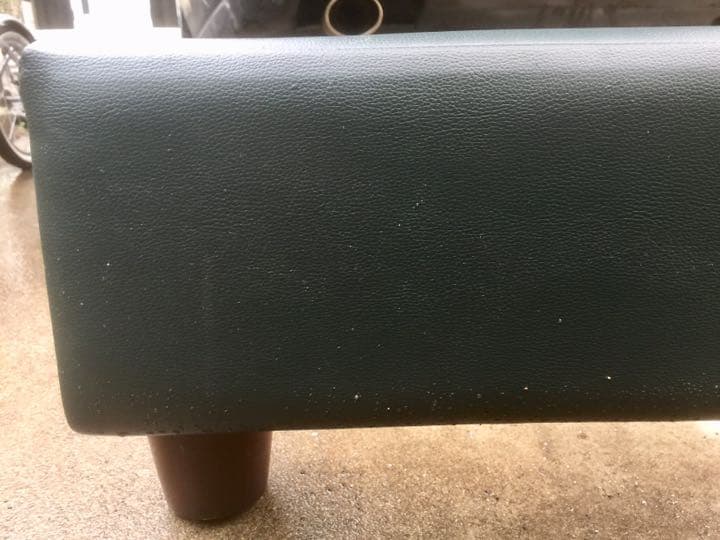 定価16万円した「シモンズ」の高級本革ベッド