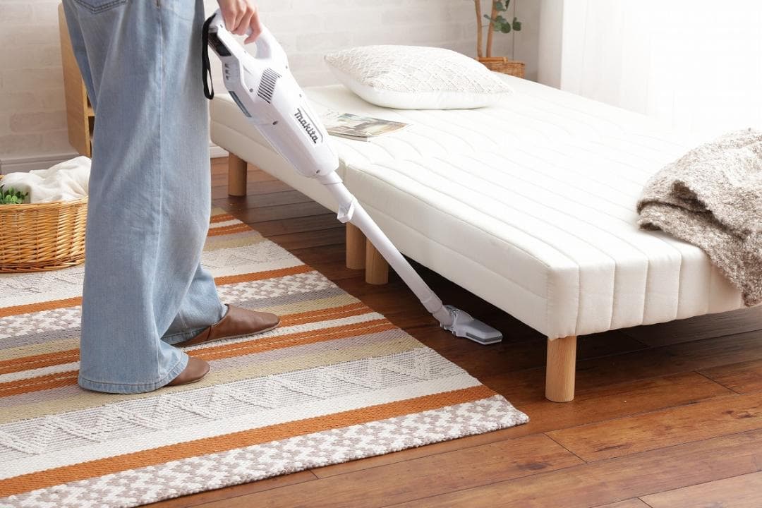 【新品・送料無料】脚付きマットレスベッド【シングル】