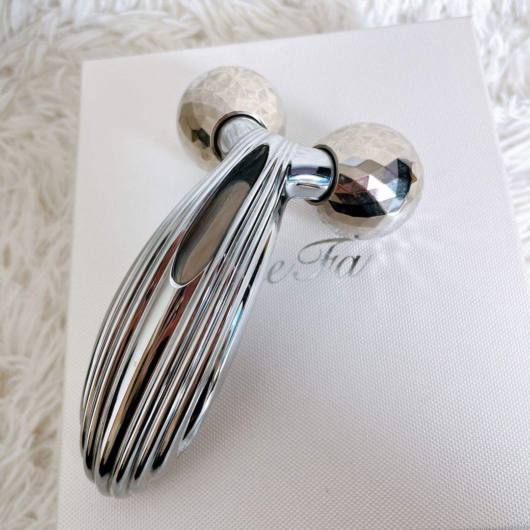 極美品✨ReFa リファ CARAT RAY RF-PC2019B 美顔ローラー - メルカリ