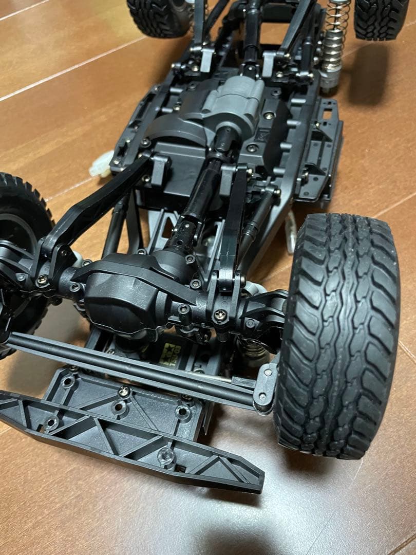 トヨタ ランドクルーザー 300 RCカーキット バッテリーは付属しません