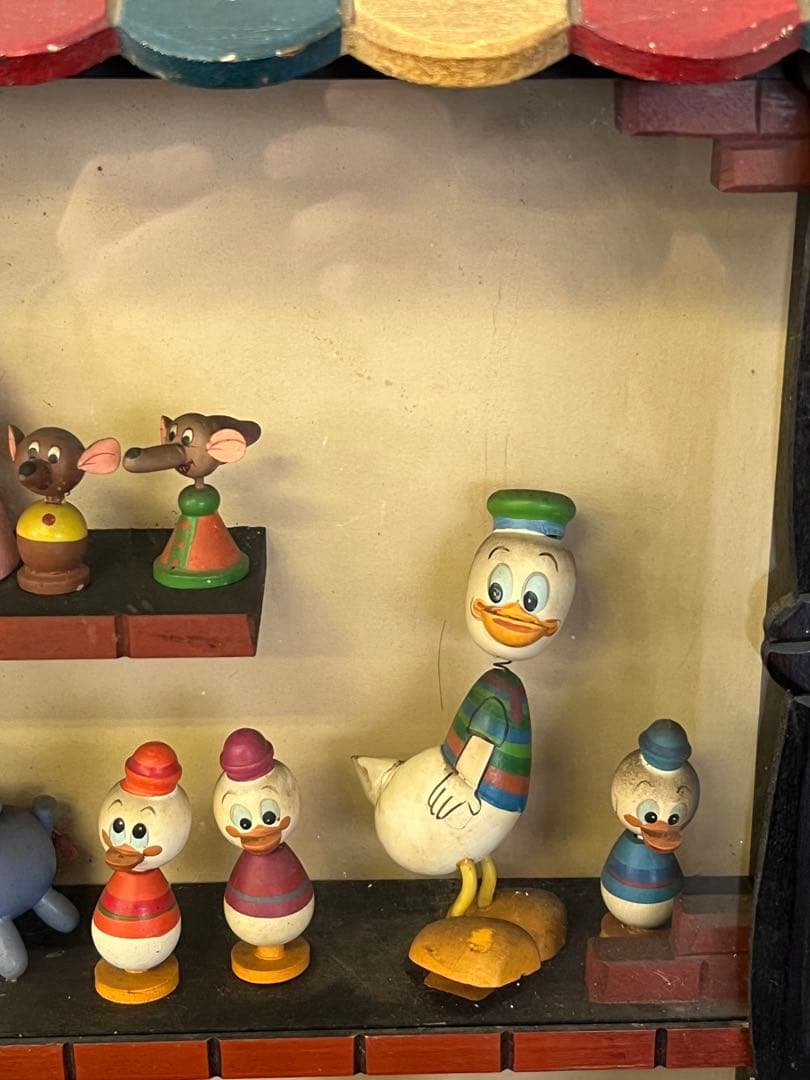 Disney ディズニー まんがこけし 19体 木製 飾り棚 昭和レトロ - メルカリ