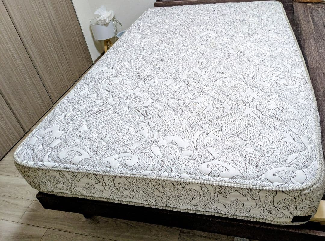 マットレス セミダブル シモンズ