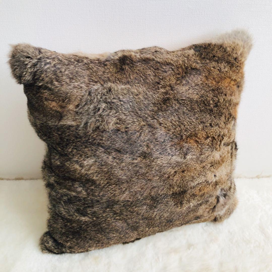 カウハイドクッション・牛皮・本革・毛・フェザークッション・送料込み