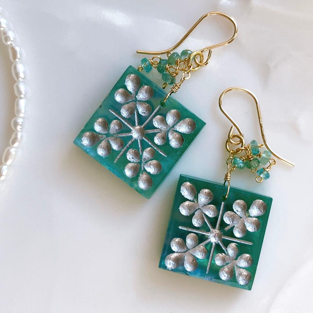 ハニーフラット◆一点物✧希少✧カラーチェンジフローライトピアス✧14kgf