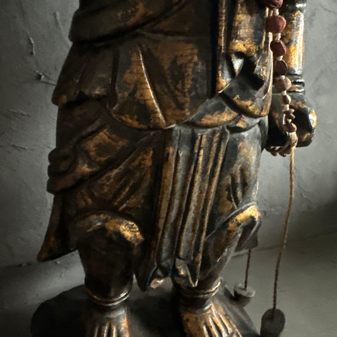 ヴィンテージ　迫力の木製彫刻 剣を持つ像