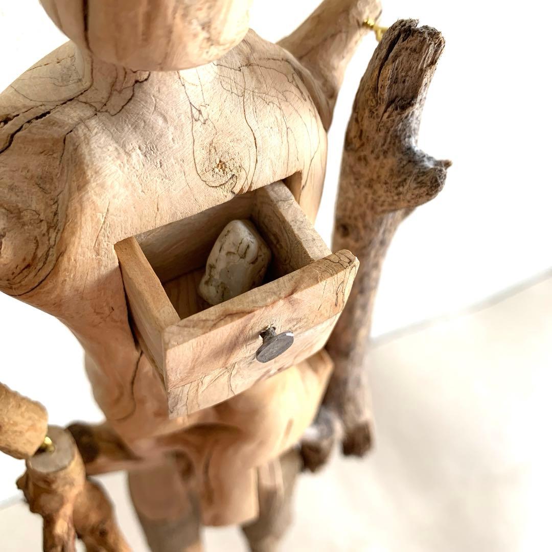 ✴︎Figure No.3 流木の木彫フィギュア作品✴︎引き出しと石