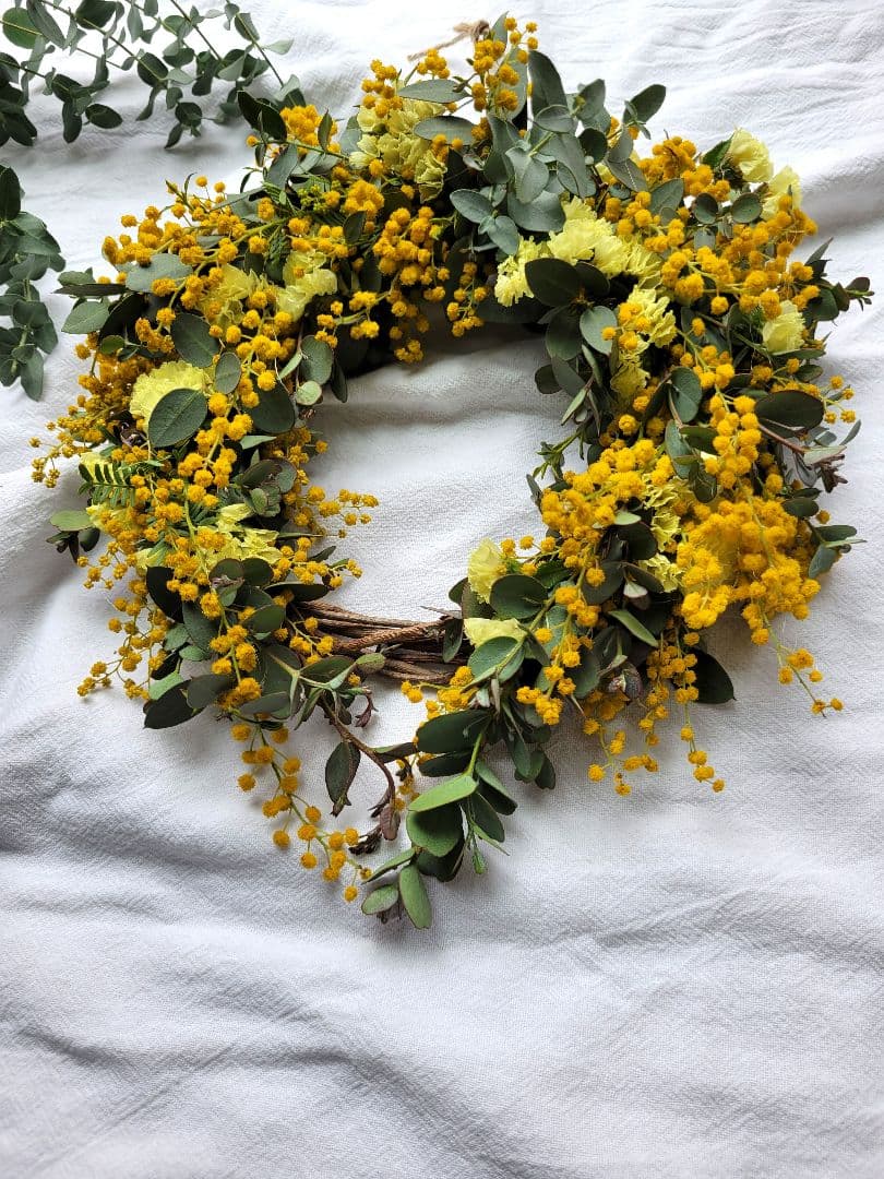 幸せを呼ぶ♡馬蹄型リース　ミモザリース　ドライフラワー　ユーカリ