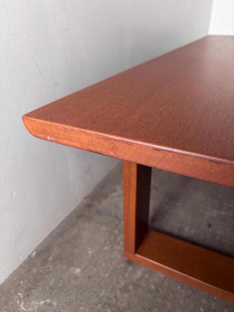 幅135㎝　タモ材のローテーブル　センターテーブル　天然木　無垢材