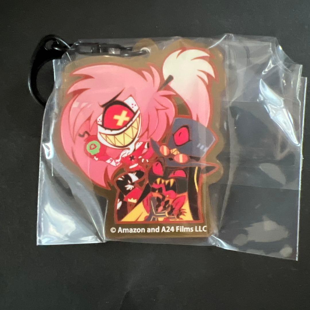 ハズビンホテル サーペンシャス チェリーボム アクリルキーホルダー