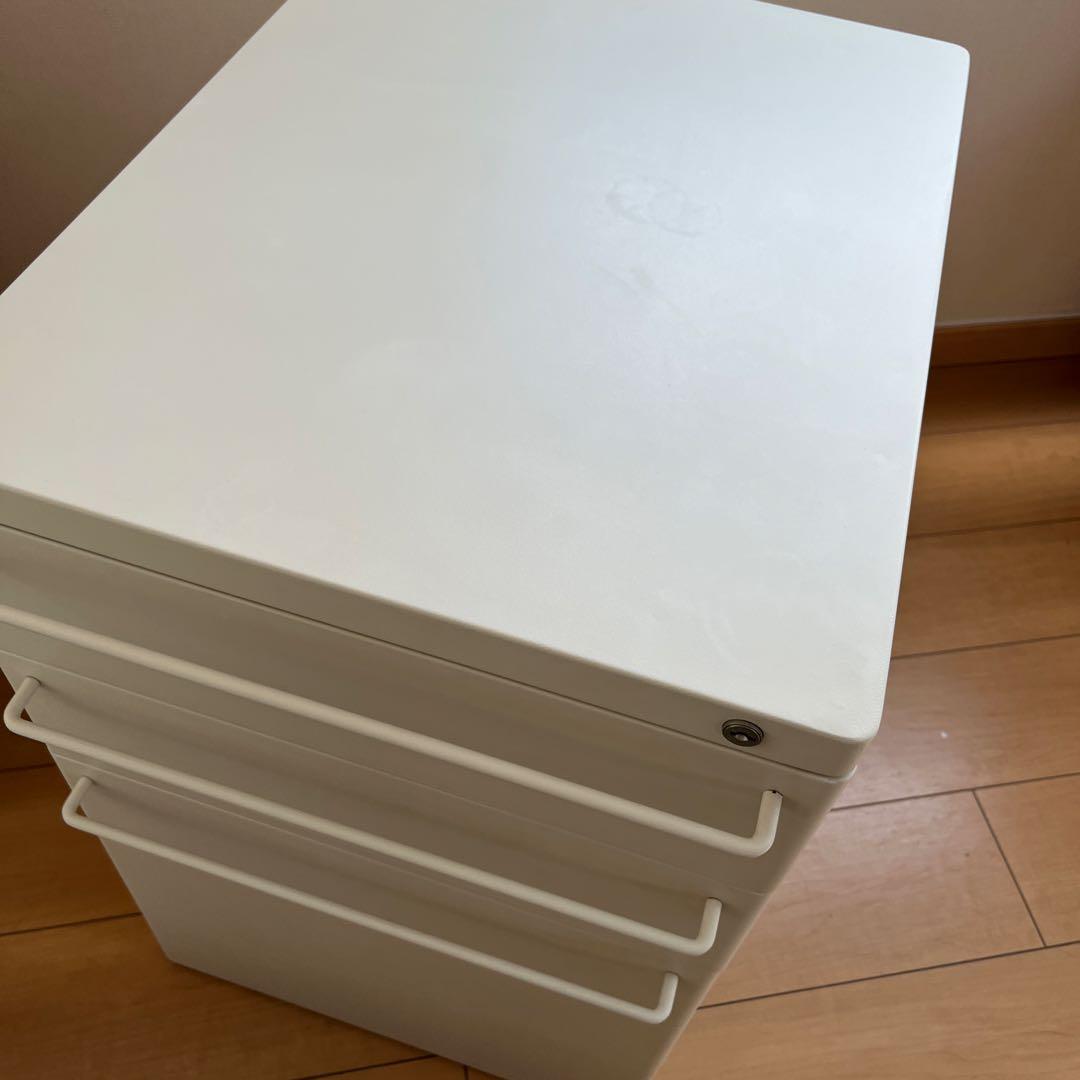 無印良品　スチールキャビネット