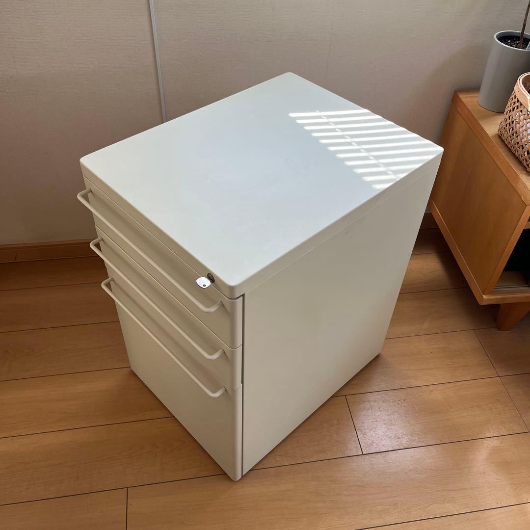 無印良品　スチールキャビネット