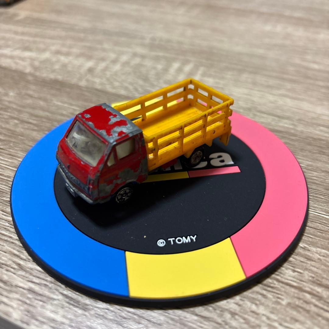 トミカ 24 トヨタ ハイエース 牧場トラック 家畜運搬車 日本製 黒箱